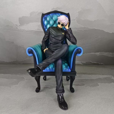 Hgojo on Sofa