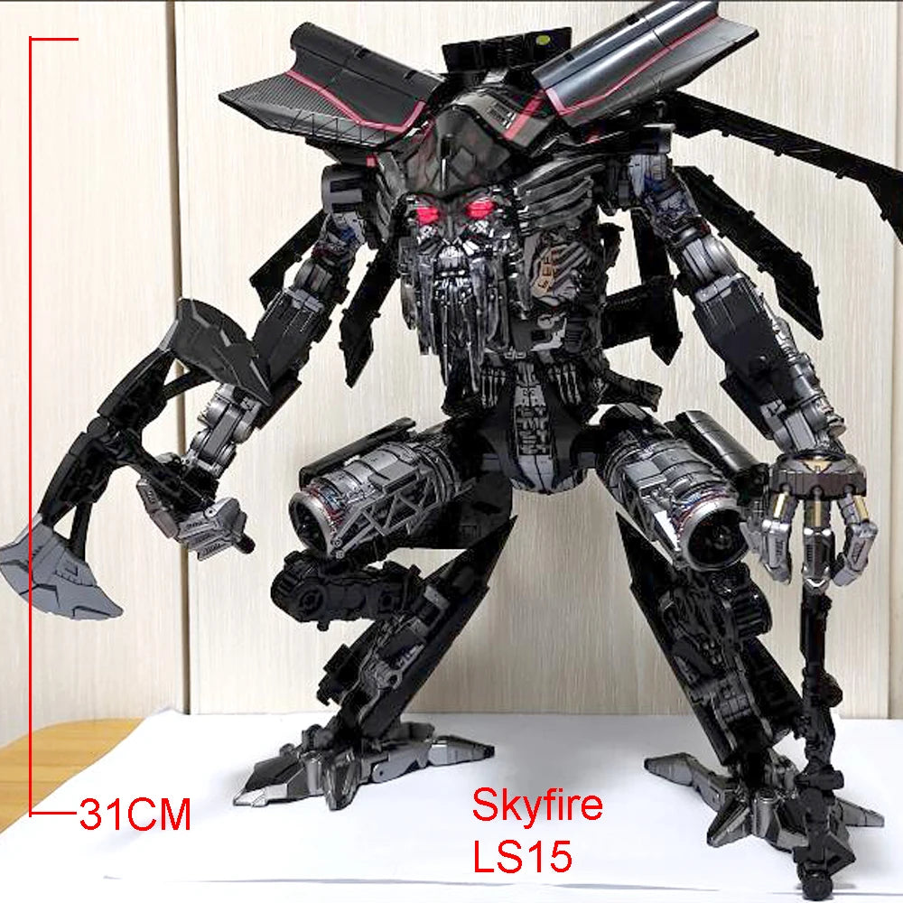 BMB LS-15 Cyber Beast Robot Figure