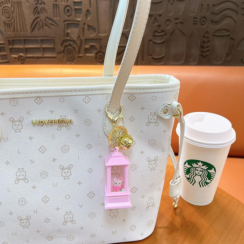 Mix design kitty / kuromi glitter keychain with light pack of 2 ( eff price -95 )