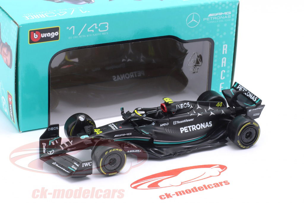 Burrago 1:43 F1 #44 Lewis hamiltyon Die cast Car