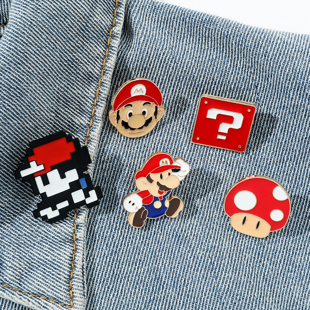 set of 5 Mario Brooch Badge label pin