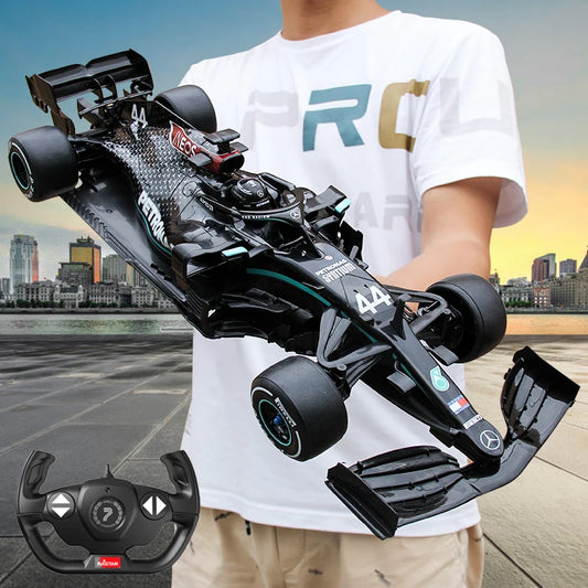 Rastar R/C 1:12 Merc amg lewis #44
