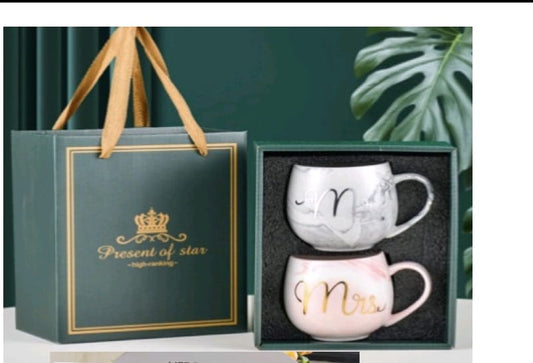 Mr / mrs ceramic mug set with gift box