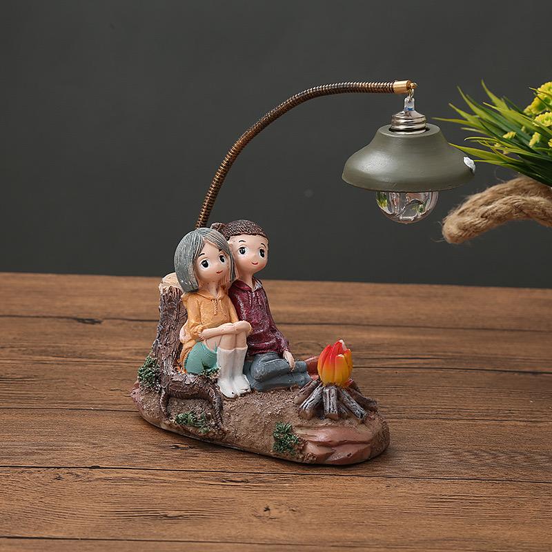 Bonfire Couple Lamp