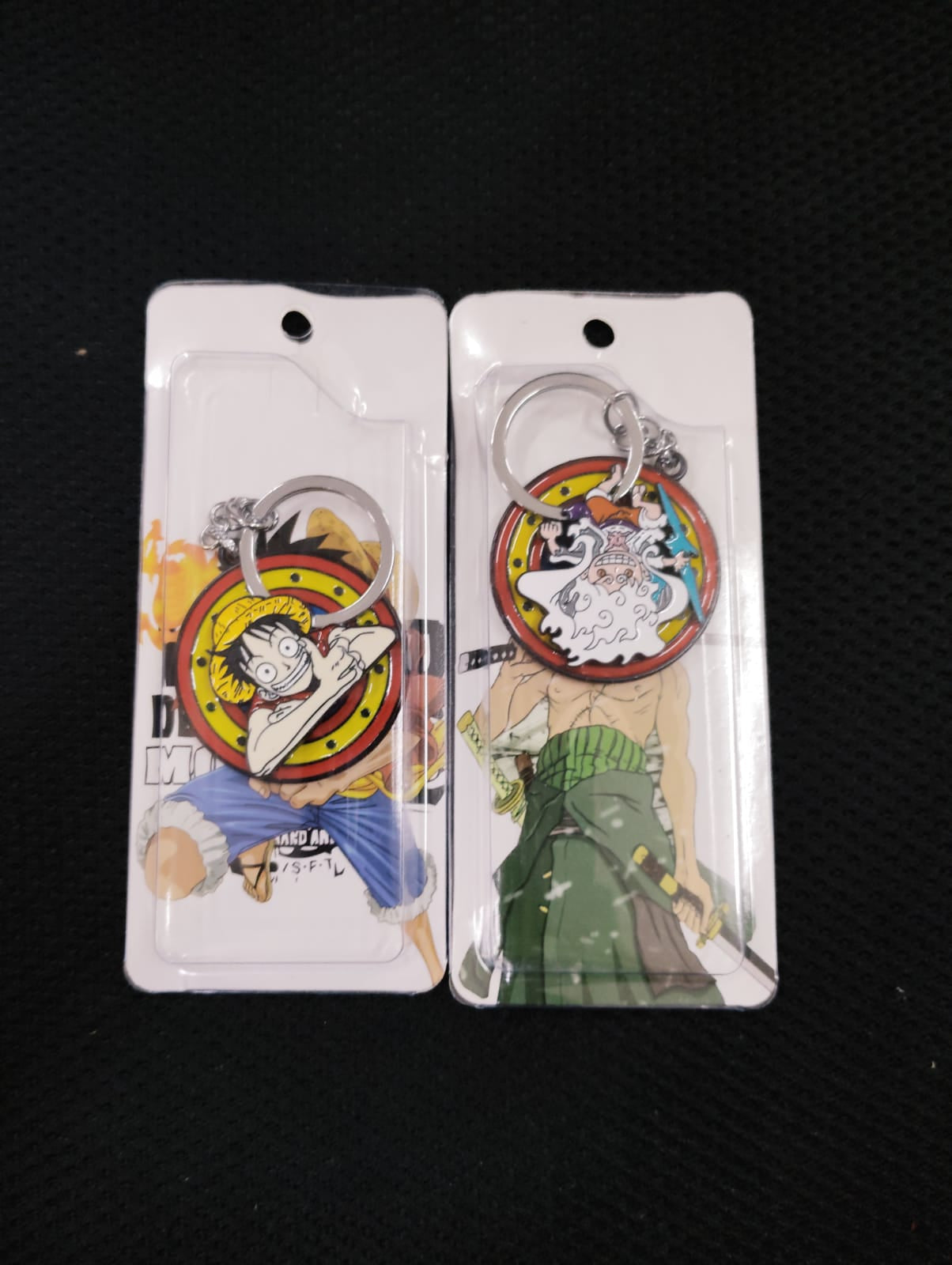 luffy / gear 5 luffy rotating keychain pack of 6 ( eff price 48 )