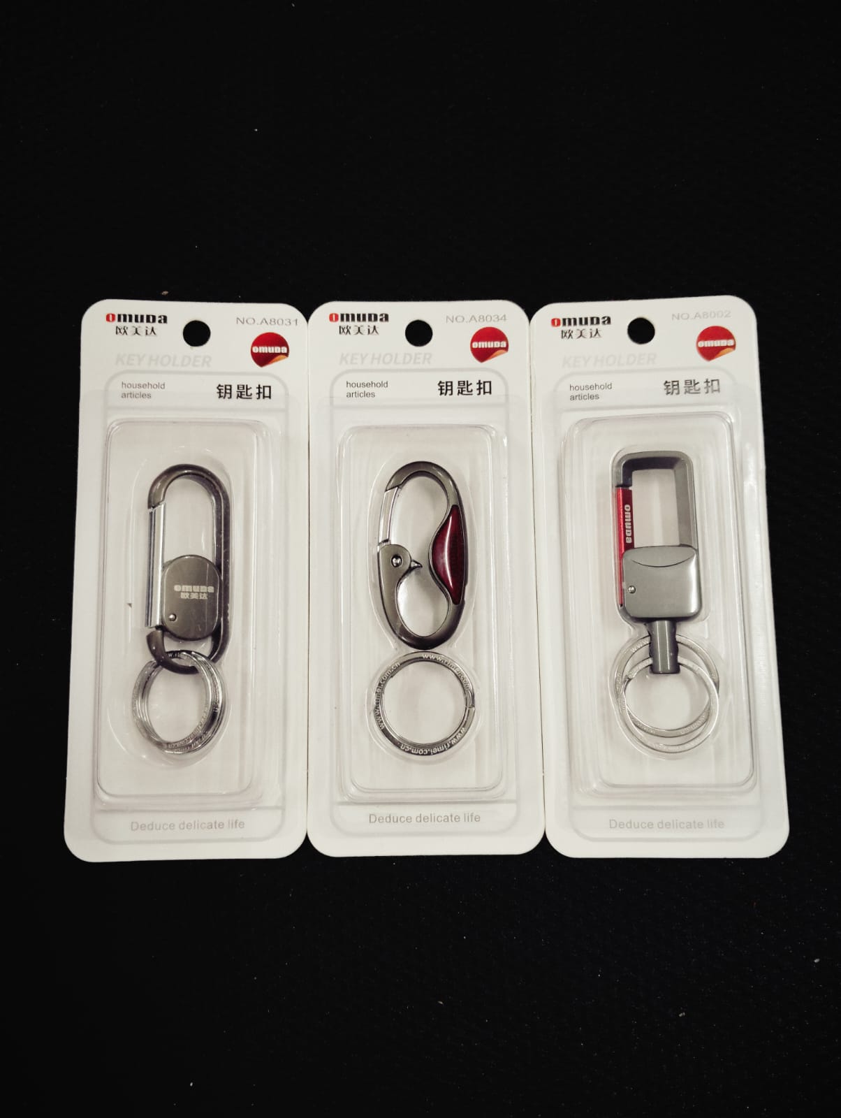 Pack of 2 Omuda heavy hooks keychain ( eff price- 120 )