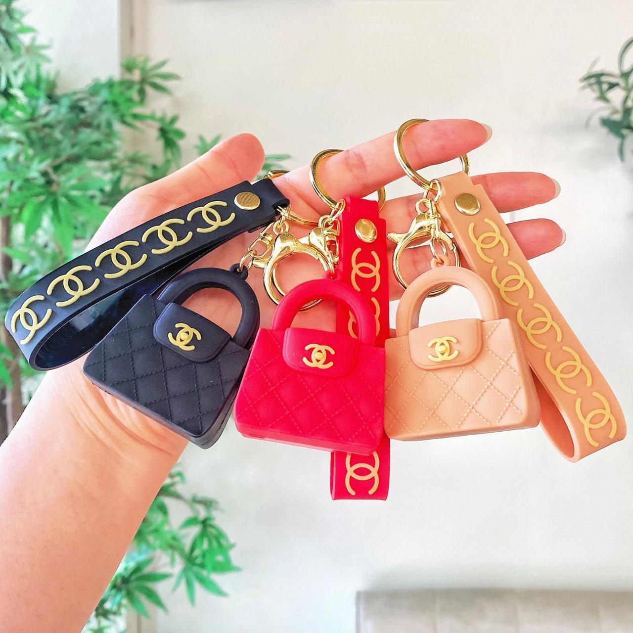 Guccy Bag rubber keychain pack of 3 (eff price 37)