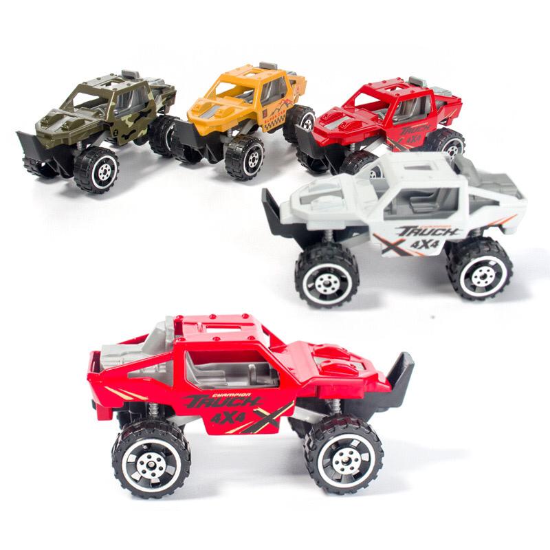 New 4x4 Truck Design Metal Keychain Pack of 12 (eff price 52)