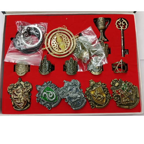 HARI PUTTER pendent and rings set large